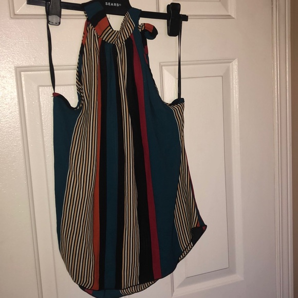 Striped top with knot on neck - Picture 3 of 4